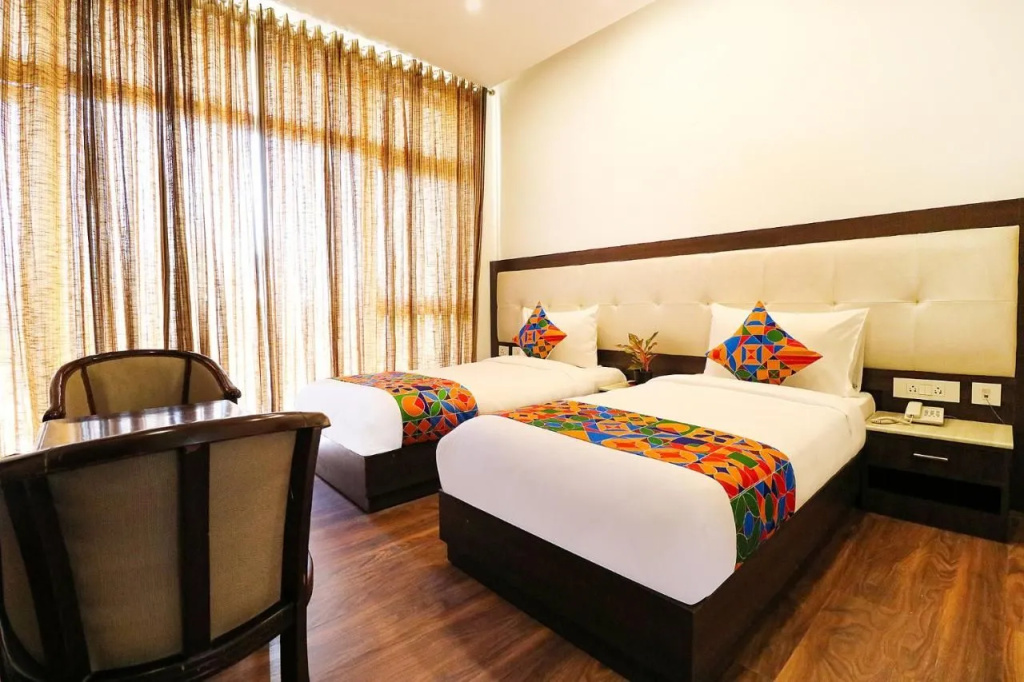 FabHotel Oyster Villa