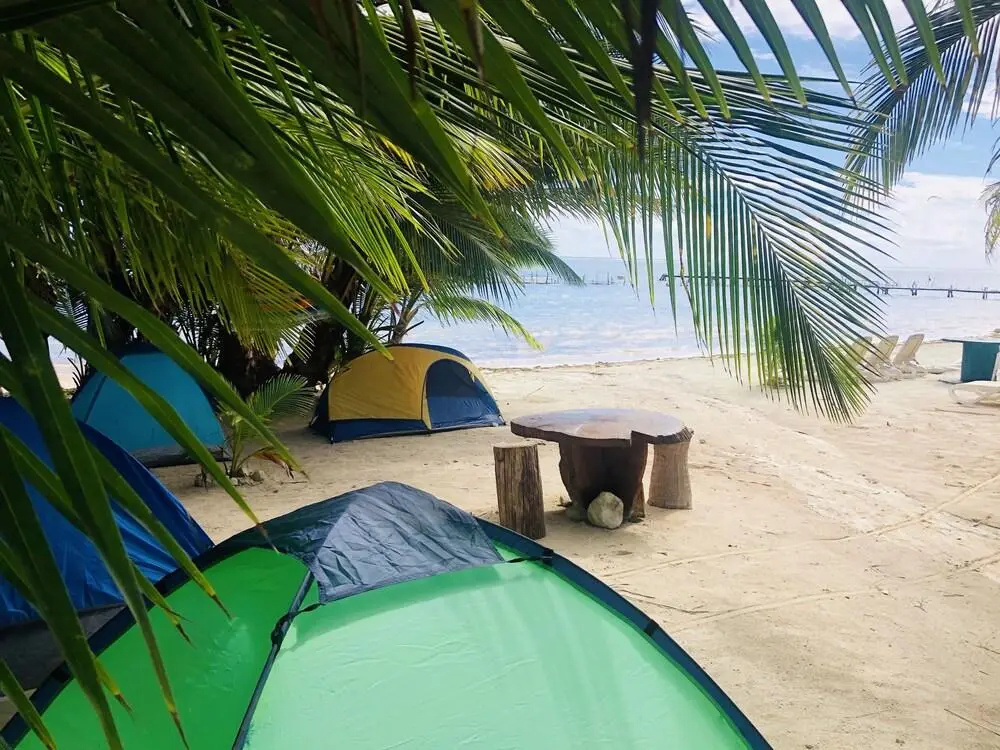 Camping Lunas Bar