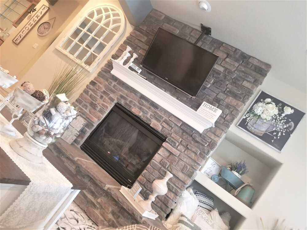 Peak Valley Manor, a Modern Farmhouse