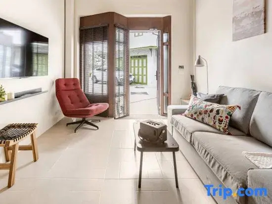 Nueng Rana 232 Corner view 1BR Duplex 3beds /  2B
