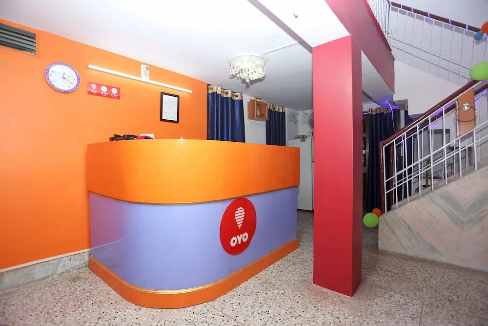 OYO 10994 Hotel Luxury INN