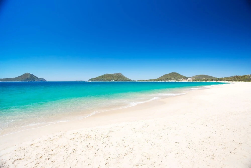 Sand Beach House - breathtaking view, and amazing position directly opposite the beach!