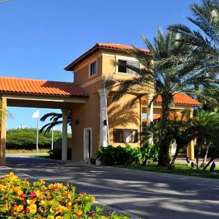 Townhouse diamante 238B