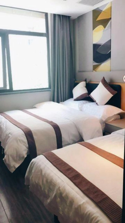 Weigong Hotel(Beijing Weigongcun)