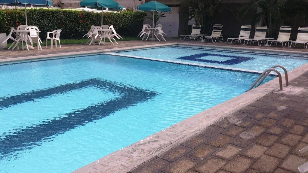 Suites Santa Barbara