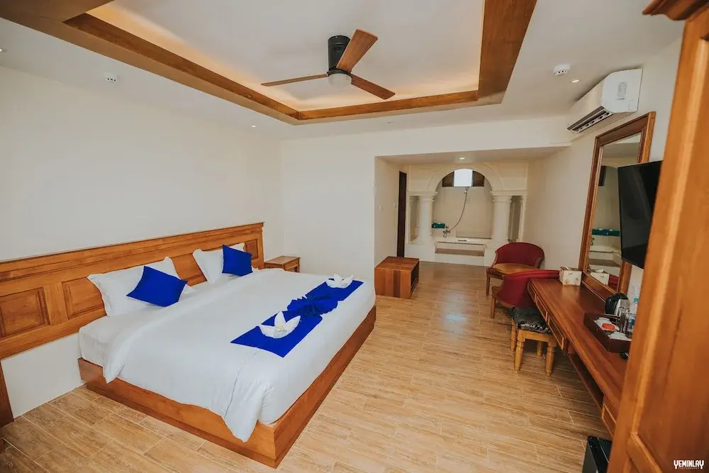 Chaung Tha Lodge