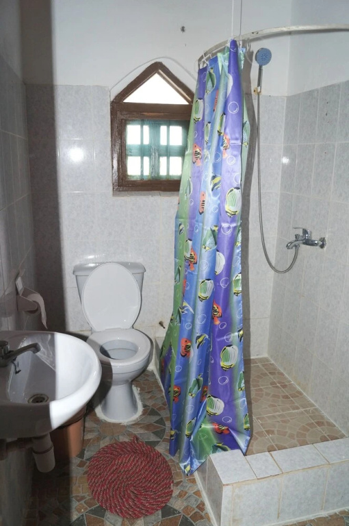 Ayikoo House