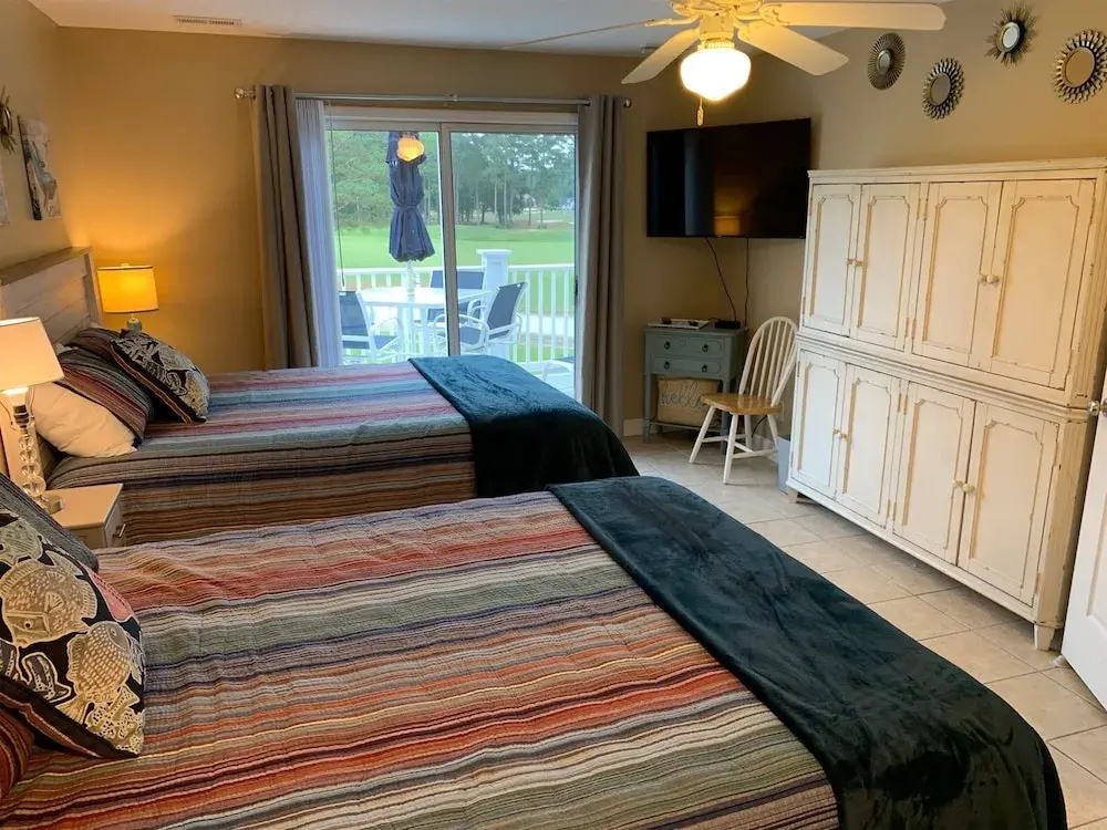 2808 Commons II
