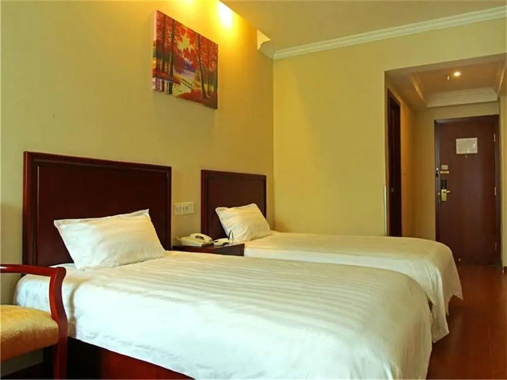 GreenTree Inn Guangzhou Jichang Road Express Hotel