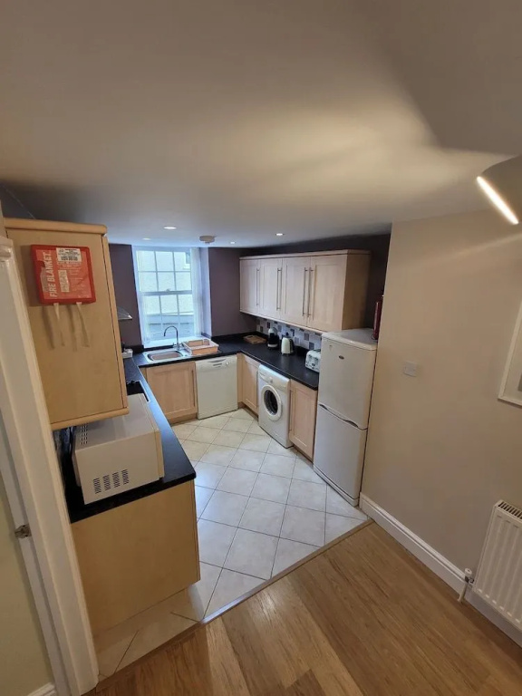 Llys Aeron Guest House