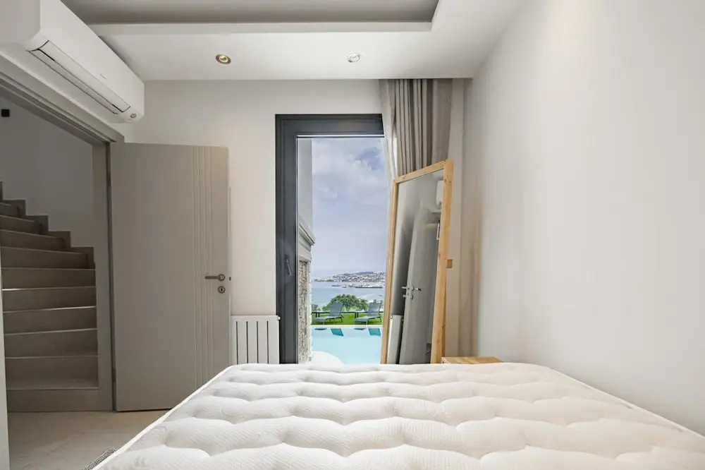 Stunning Villa with Private Pool and Luxuriest Views
