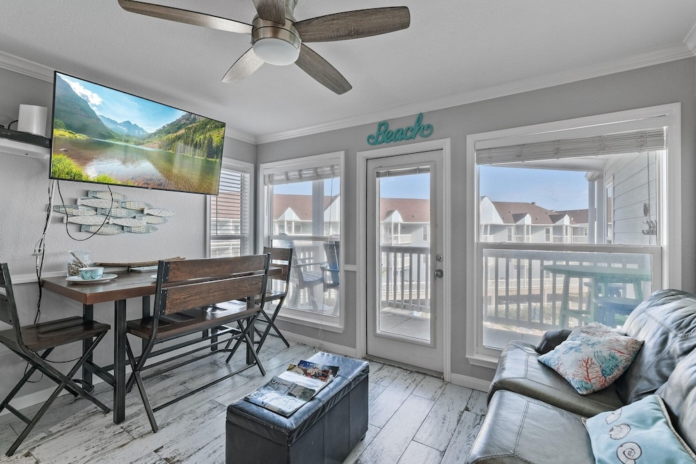 Seascape 1318 in Galveston