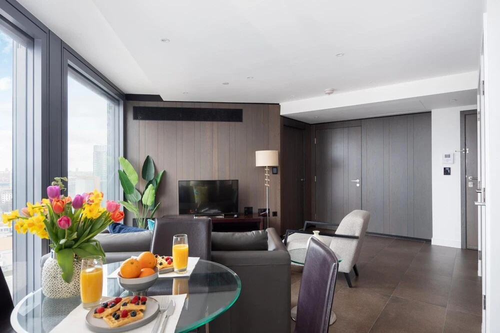 Premium One bedroom apartment City Road Basin