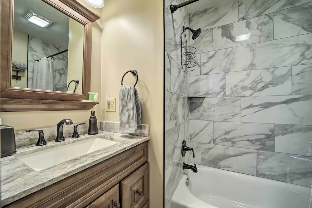 Brevard Retreat ~ 3 Mi to Downtown!