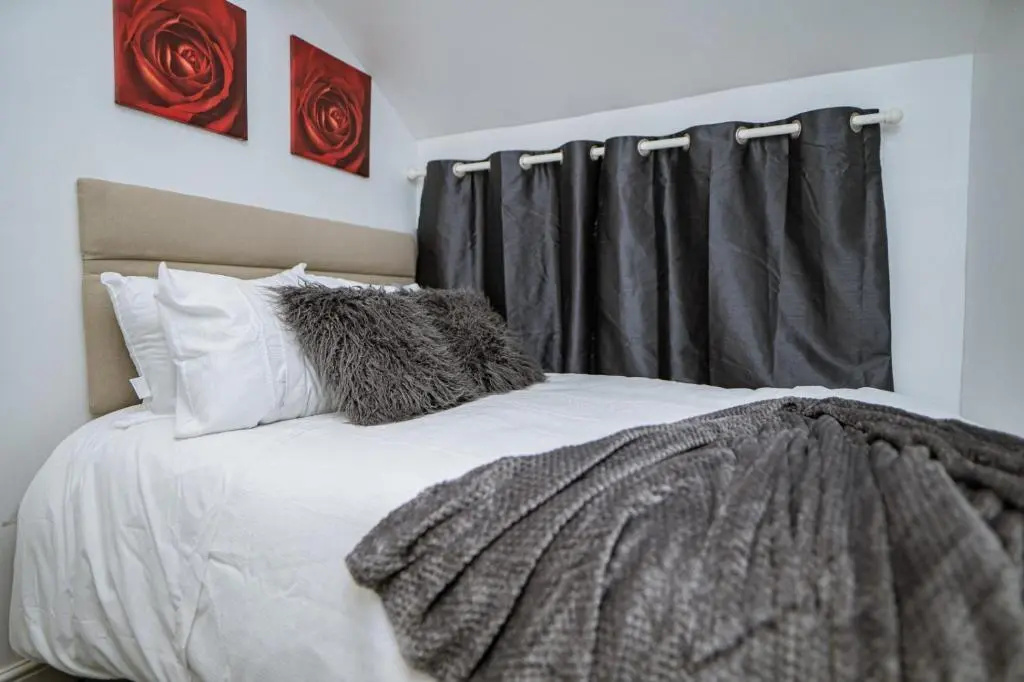 Zest Apartment One