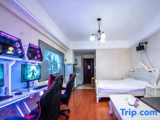 Trendy Seven Day Esports (Huli Wanda Store)