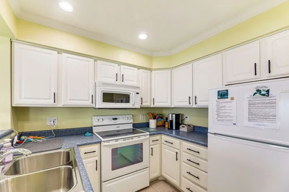 Marina Views, Walk to Beach: Atlantic Beach Condo!
