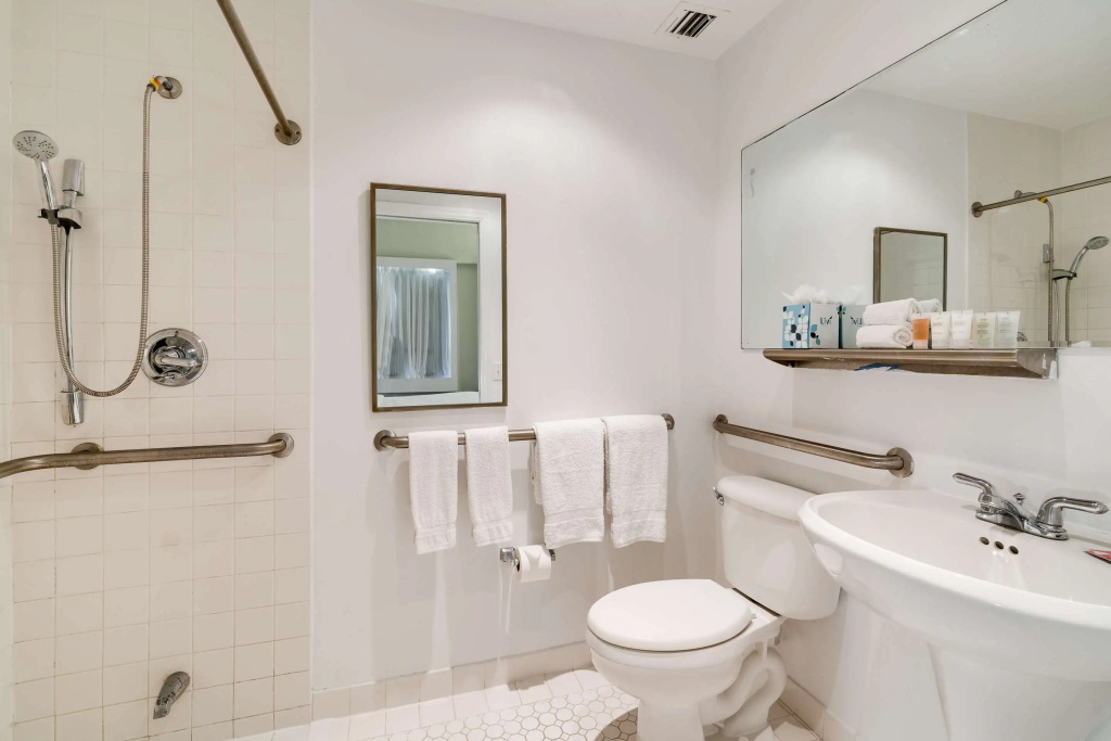Crest Hotel Suites