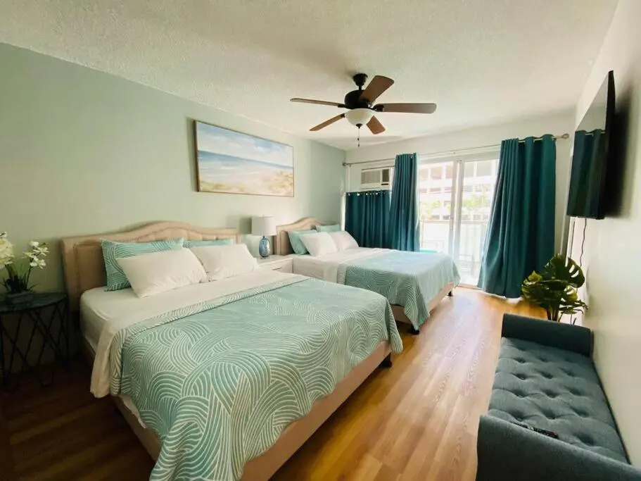 Luxury 2beds,2baths, free parking at Waikiki Beach