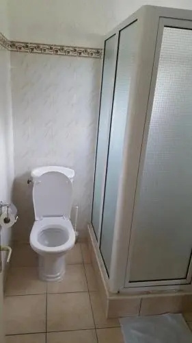 Les Orchidees Apartments