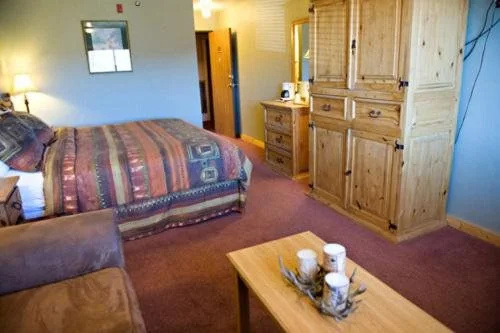 New Summit Inn