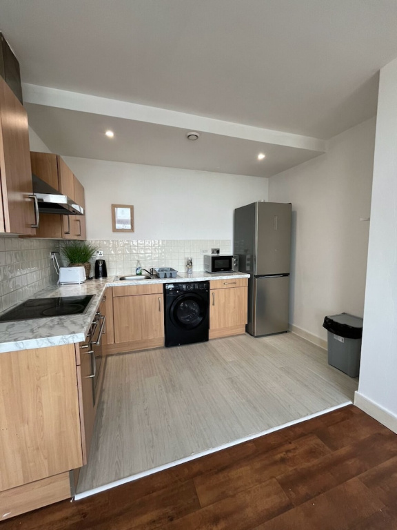 City Centre & Parking 2 Bed Ap