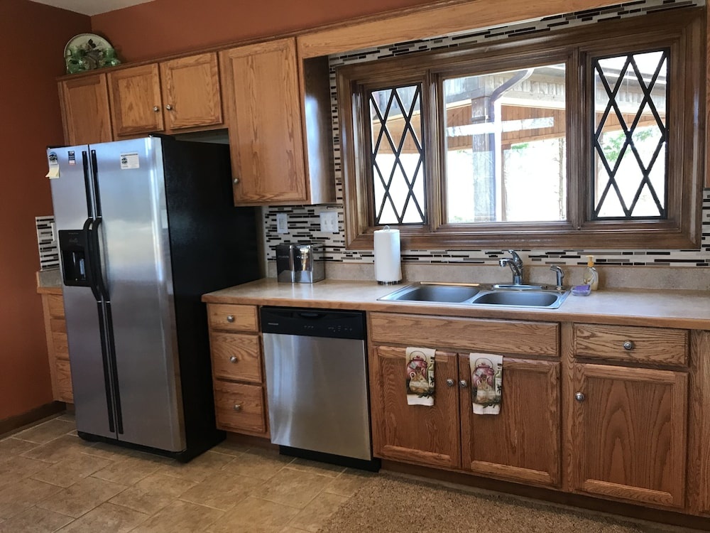 Pinnacle Point-pool Table, Hot Tub, Horse Barn 4 Bedroom Home