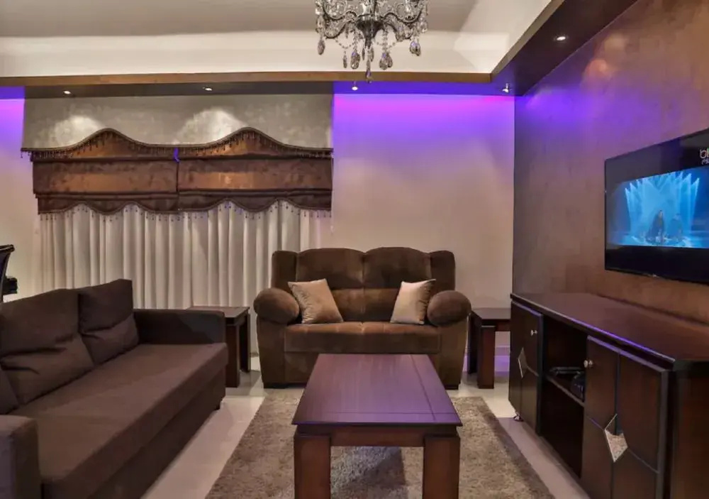 Deluxe Apartments