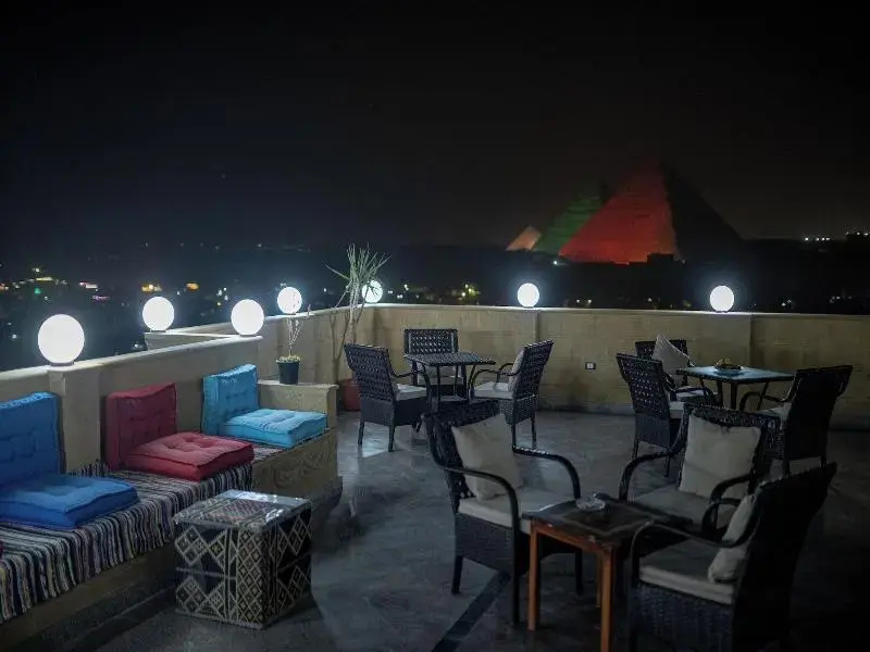 Gardenia Pyramids View Inn - Rooftop