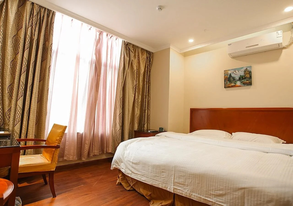 GreenTree Alliance SuZhou Xiangcheng Avenue Zhongxiang Hotel