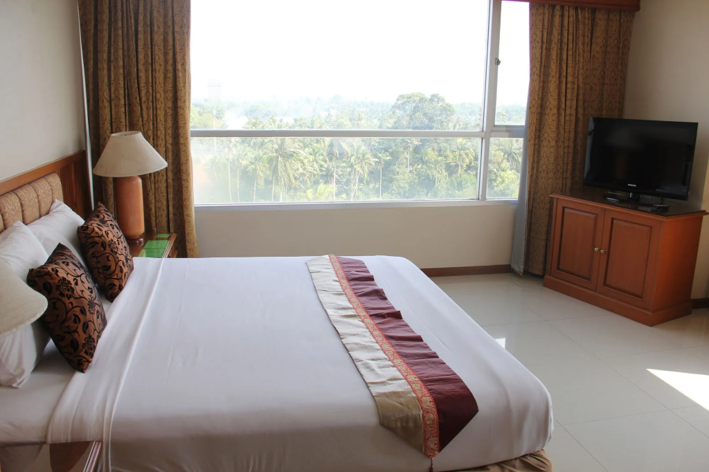 K Park Grand Hotel