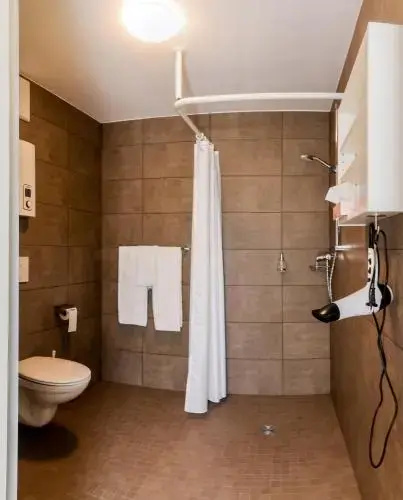 Landhotel Lutz UG