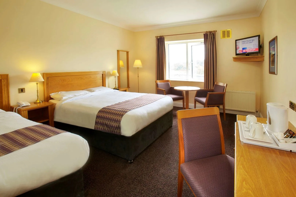 Waterford Marina Hotel