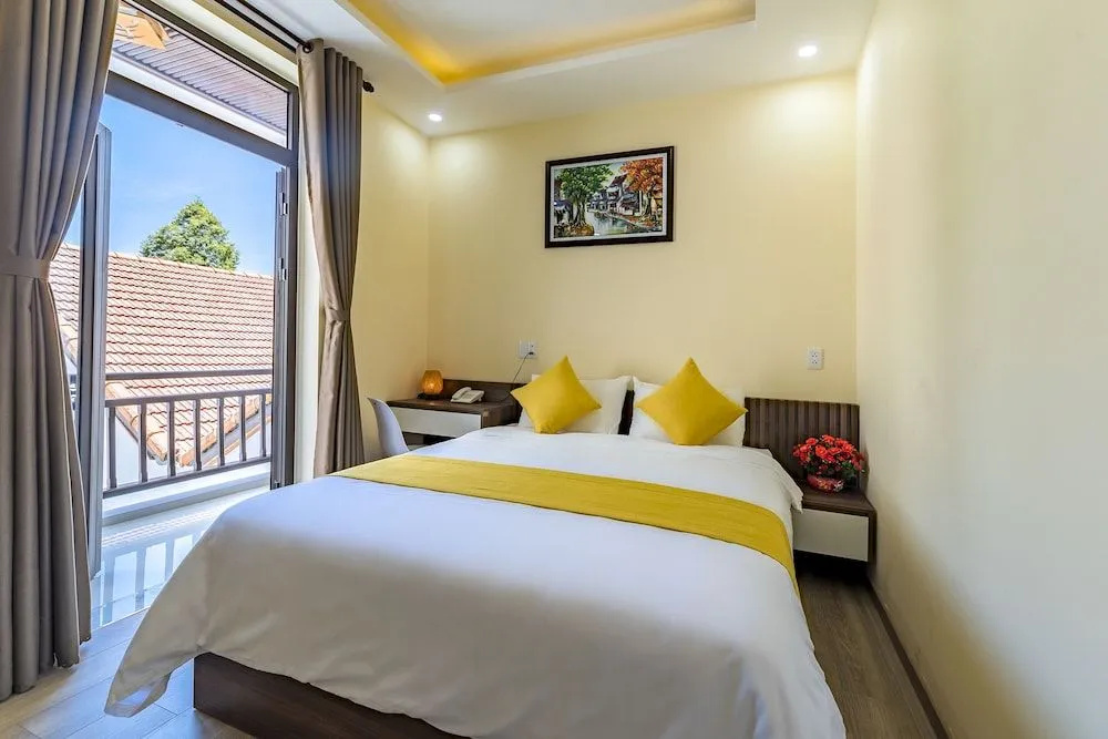 Green Hill Hotel