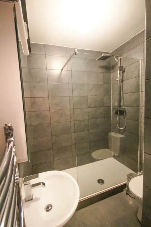Dame Street Luxury Apartment