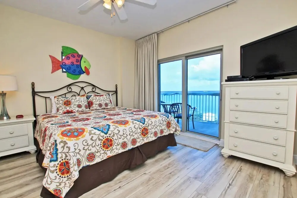 Crystal Tower 1309