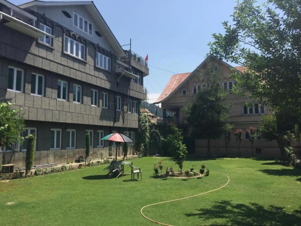 Hotel Humza