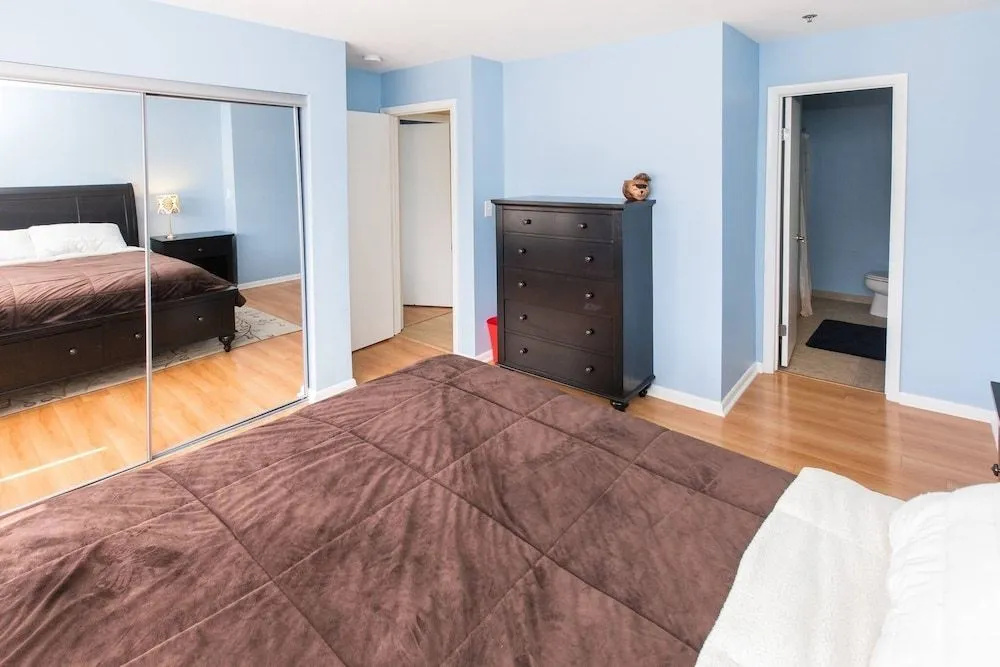 The Beacon 2 Bedrooms 2 Bathrooms Condo