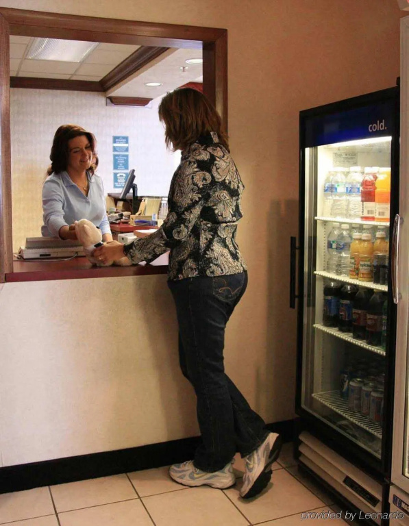 Hampton Inn & Suites Cleveland-Independence