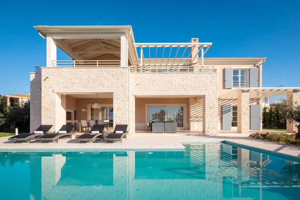 Villa Alicia by ILC