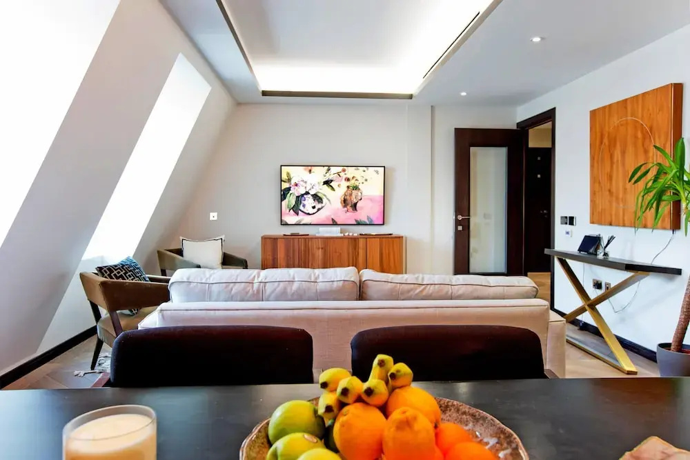 2-bed Executive Apt 620