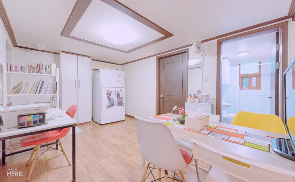 Kpopstarz Guesthouse - Caters to Women (отель для женщин)