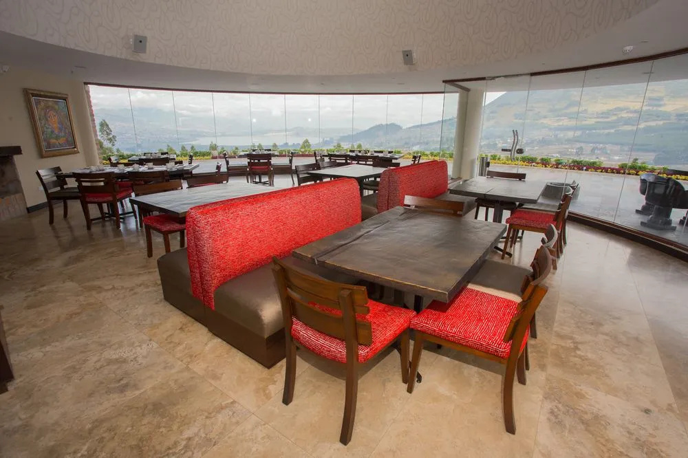Hotel Medina Del Lago
