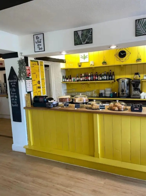 The BILLINGFORD HORSESHOES