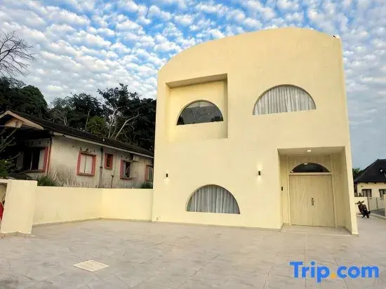 The Luxurious 40 Milos Villa