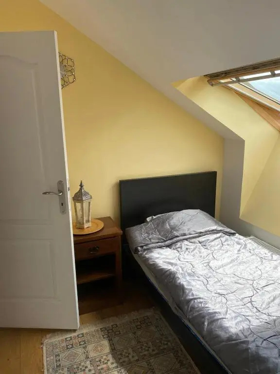 2 Chambres cosy a quelques pas de la seine 5 mins a pied de deux gare SNCF et RER A