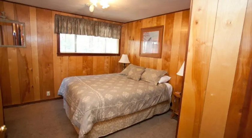 RedAwning Cabin #50R Soots-Me