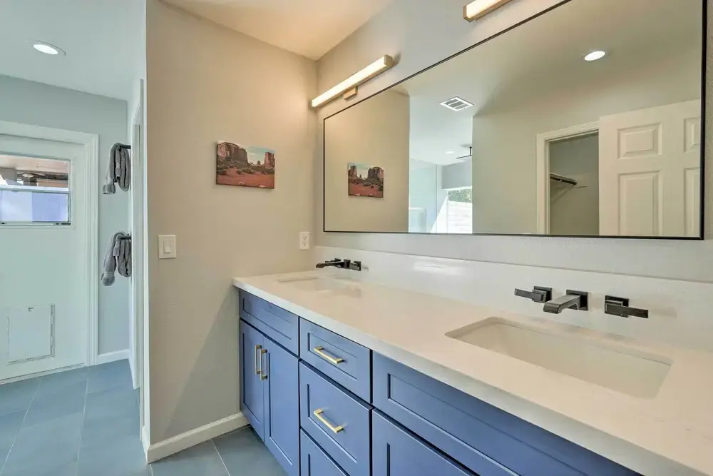Luxe Desert Home w/ Heated Pool: 3 Mi to Kierland!