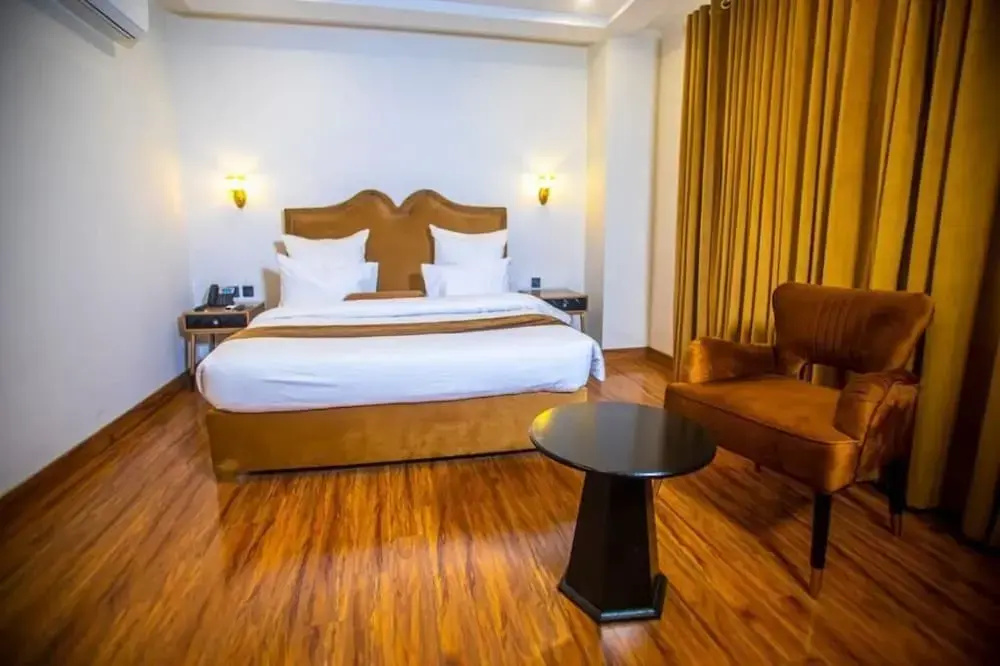 The Rich Hotel & Apartments