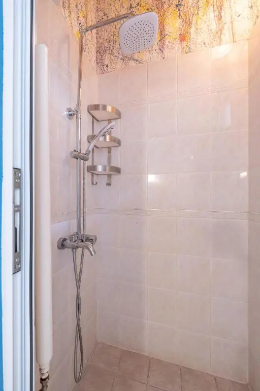 Cute and Cozy 1BD Apartment in the City Center